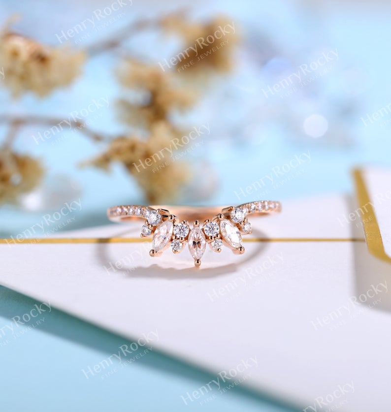 Curved rose hot sale gold band